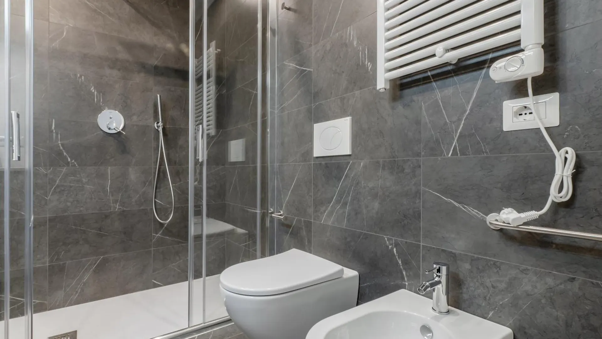 Porta Venezia - Modern Studio Near Corso Buenos! Milan Apartment